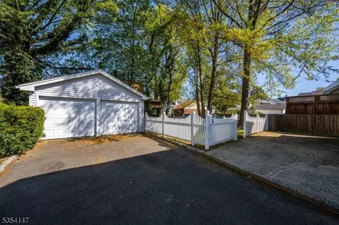 135 Burnett Ave, Maplewood, NJ 07040 photo 18
