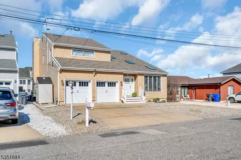 8 Bahia Ct, Brick Twp, NJ 08723