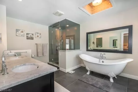 11 Hubbardton Rd, Wayne, NJ 07470 photo 20
