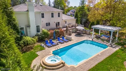 11 Hubbardton Rd, Wayne, NJ 07470 photo 2