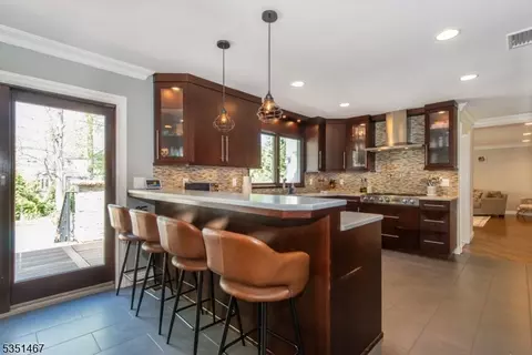 11 Hubbardton Rd, Wayne, NJ 07470 photo 9