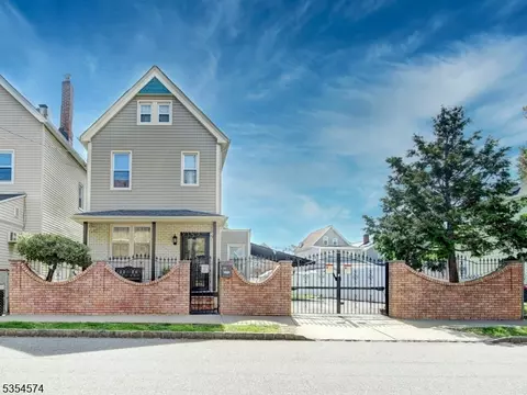 334 Cortlandt St, Belleville, NJ 07109