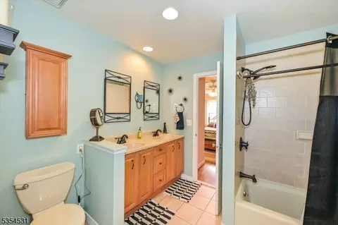 142 Garside Ave, Wayne, NJ 07470 photo 28