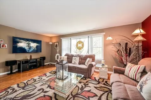 142 Garside Ave, Wayne, NJ 07470 photo 9