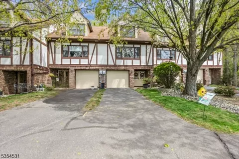 142 Garside Ave, Wayne, NJ 07470