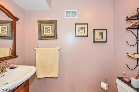 142 Garside Ave, Wayne, NJ 07470 photo 23