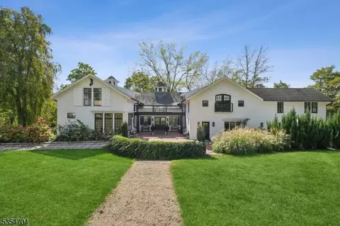 91 Post Ln, Bernardsville, NJ 07924
