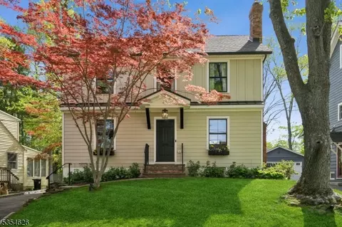28 University Ave, Chatham, NJ 07928
