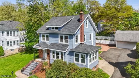 10-12 Oberlin St, Maplewood, NJ 07040