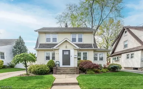 16-18 Ellis Ave, Fair Lawn, NJ 07410