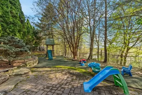 16 Dudley Ct, Wayne, NJ 07470 photo 34