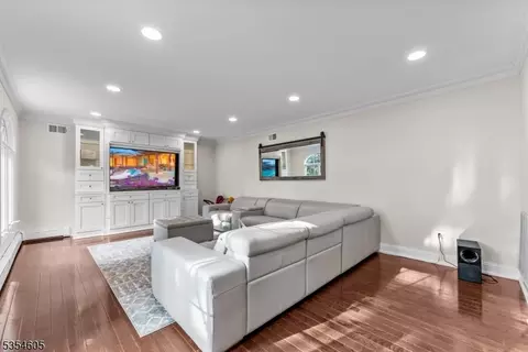 16 Dudley Ct, Wayne, NJ 07470 photo 16