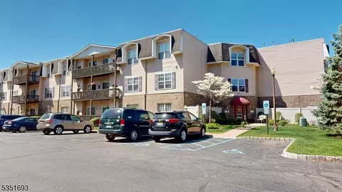 415 Cannella Way #415, Riverdale, NJ 07457