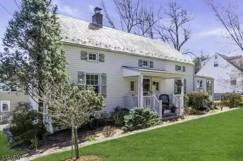 32 Center Ave, Morristown, NJ 07960