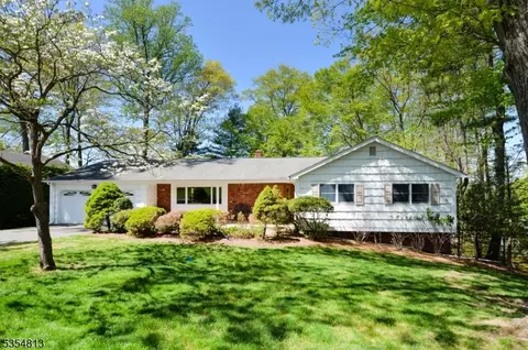 14 Arundel Rd, Wayne, NJ 07470