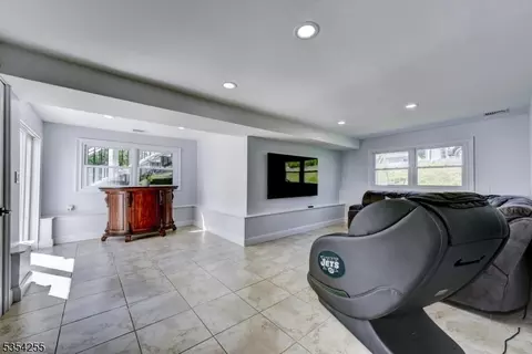 7 King Ct, Wayne, NJ 07470 photo 30