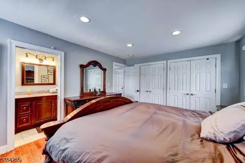7 King Ct, Wayne, NJ 07470 photo 22