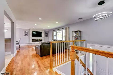 7 King Ct, Wayne, NJ 07470 photo 6