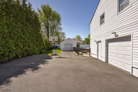 7 King Ct, Wayne, NJ 07470 photo 38