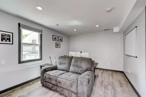 7 King Ct, Wayne, NJ 07470 photo 35