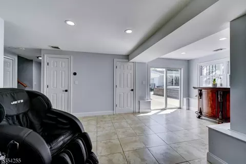 7 King Ct, Wayne, NJ 07470 photo 32