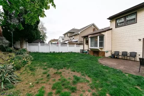 29 Hickory Rd, Nutley, NJ 07110 photo 17