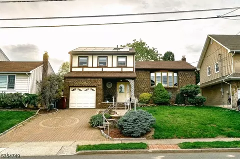 29 Hickory Rd, Nutley, NJ 07110