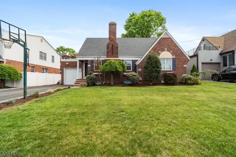 5-01 Summit Ave, Fair Lawn, NJ 07410