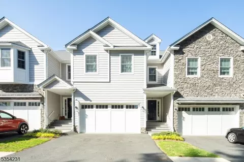 165 Ridgedale Ave #2, Florham Park, NJ 07932