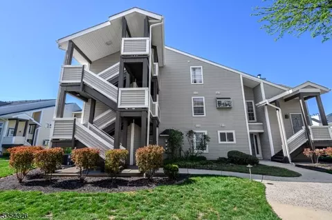 211 Broadmoor Ct #10, Union, NJ 07083
