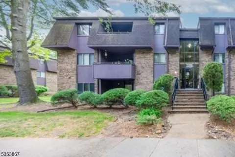 2324 Old Stone Mill Dr, East Windsor Twp, NJ 08512