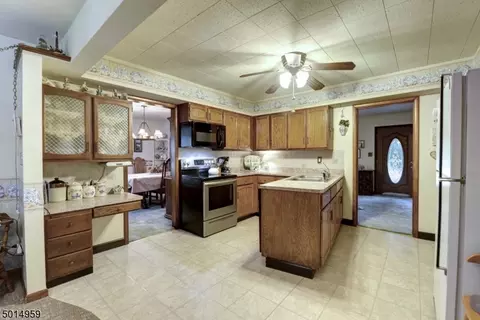 167 Valley Rd, Wayne, NJ 07470 photo 8