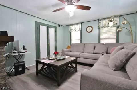 528 E 2nd St, Plainfield, NJ 07060 photo 8