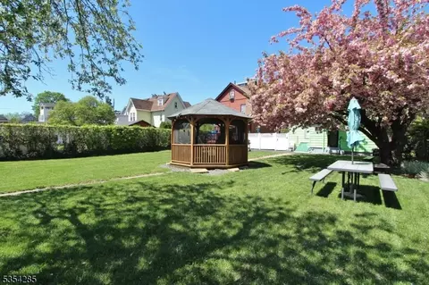 528 E 2nd St, Plainfield, NJ 07060 photo 20
