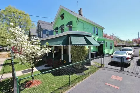528 E 2nd St, Plainfield, NJ 07060