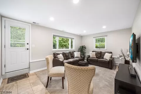 2 Christy Ln, Springfield, NJ 07081 photo 16