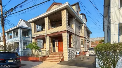 329 E 31st St, Paterson, NJ 07504
