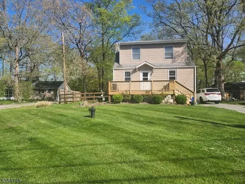 20 Mudtown Rd, Wantage, NJ 07461