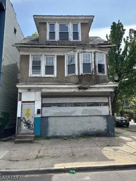 376 Avon Ave, Newark, NJ 07108