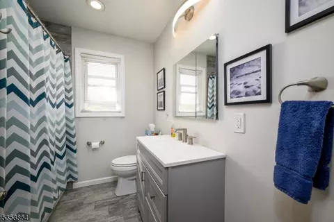 91 Armstrong Dr, Clark, NJ 07066 photo 24