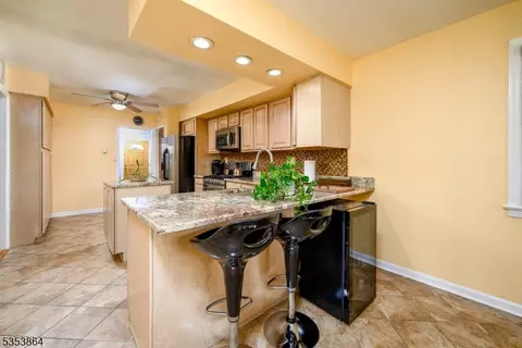 91 Armstrong Dr, Clark, NJ 07066 photo 13