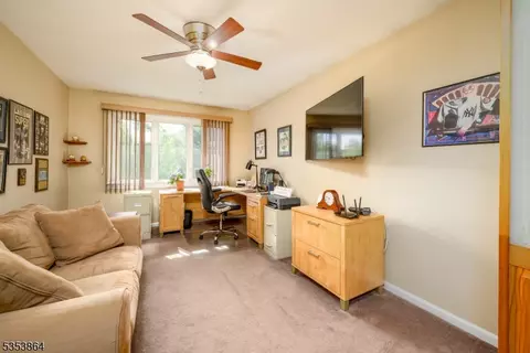 91 Armstrong Dr, Clark, NJ 07066 photo 17