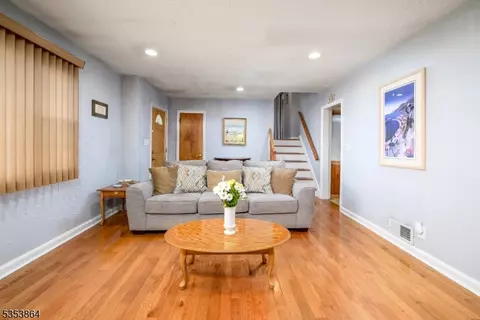 91 Armstrong Dr, Clark, NJ 07066 photo 6