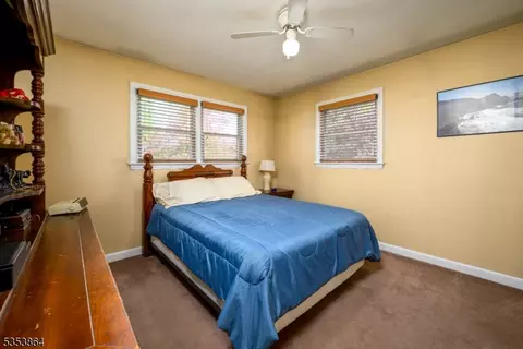 91 Armstrong Dr, Clark, NJ 07066 photo 21