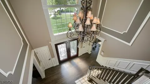 17 Farmstead Ln, Wayne, NJ 07470 photo 6