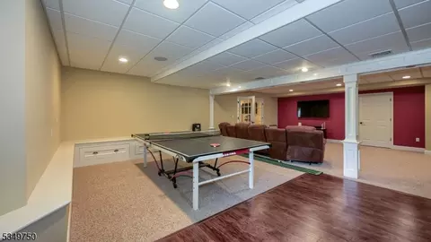 17 Farmstead Ln, Wayne, NJ 07470 photo 39