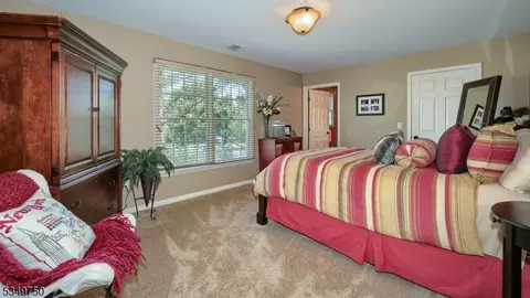 17 Farmstead Ln, Wayne, NJ 07470 photo 30