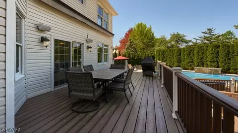 17 Farmstead Ln, Wayne, NJ 07470 photo 42