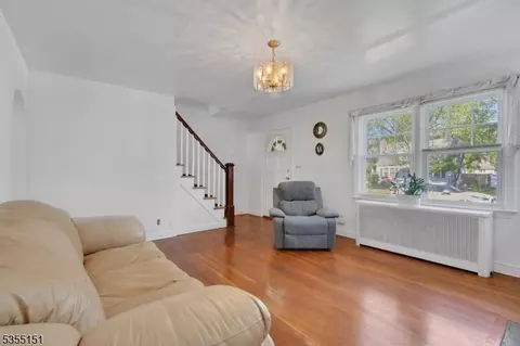 525 Mountainview Dr, North Plainfield, NJ 07063 photo 6