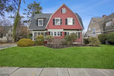 907 Hillside Ave, Plainfield, NJ 07060 photo 3